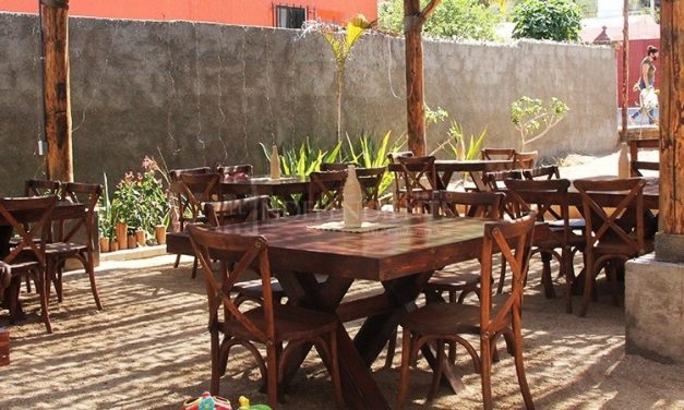 Restauranteros de Los Cabos siguen operando con dificultades