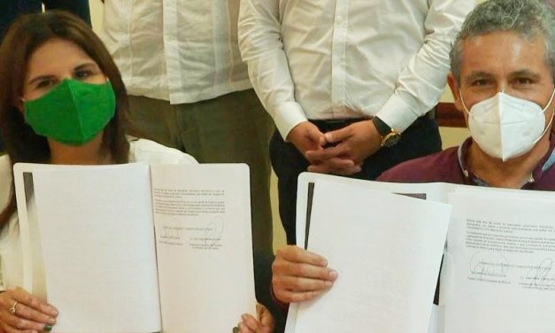 Firma Armida Castro compromiso “Vamos por diez y más” con el CCC de Los Cabos